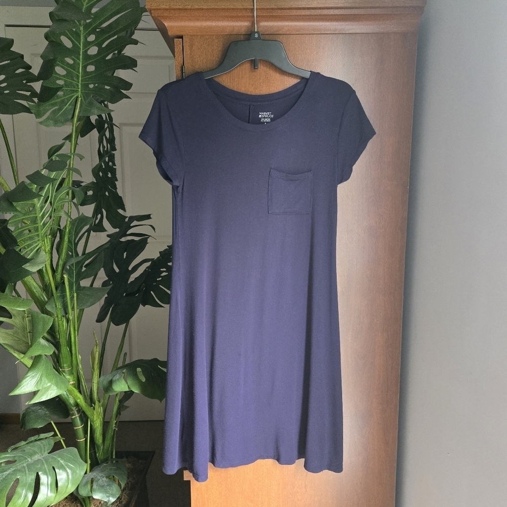 Market & Spruce Navy Short Sleeve Topdress